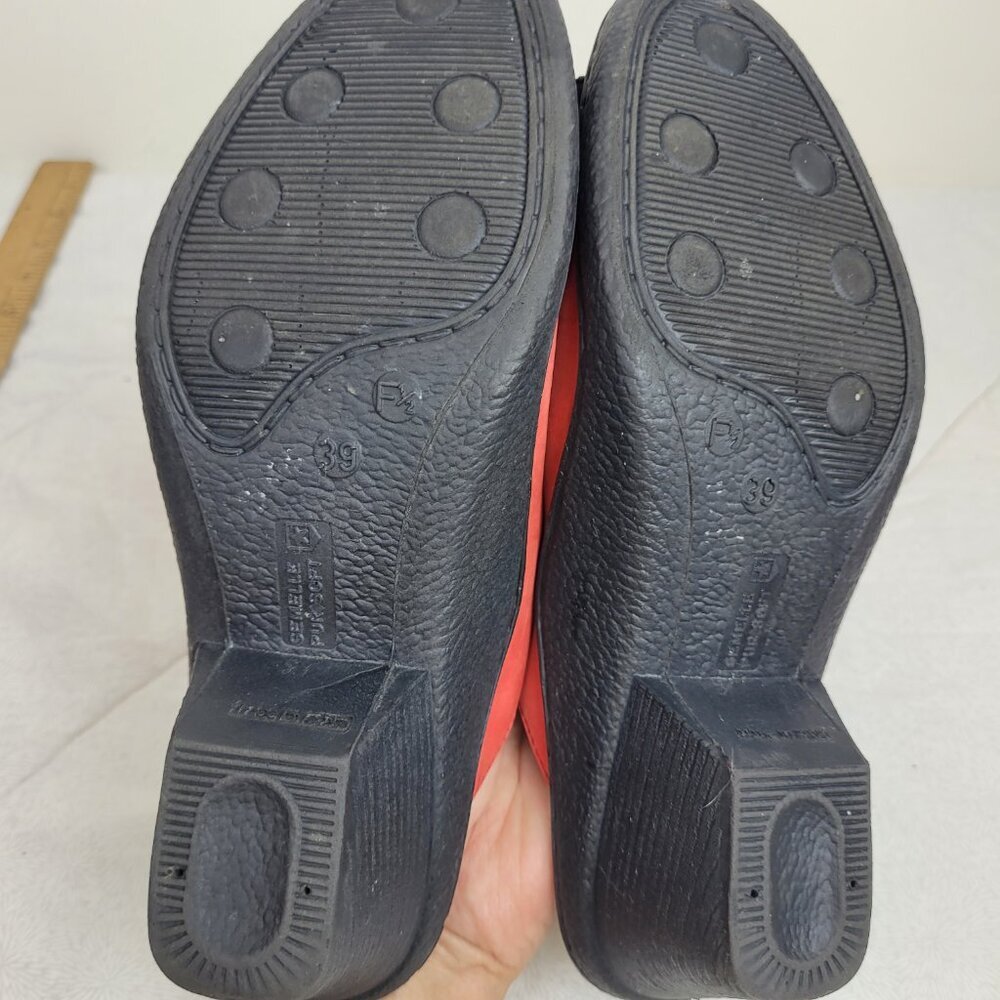 Porta red black faux suede peep toe sandals wedge soft sole arty funky edgy 8.5 - Picture 6 of 10